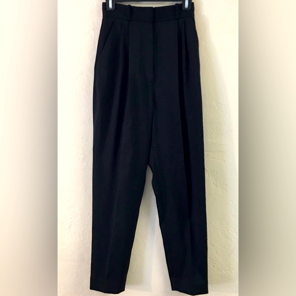 COS High Waisted Pleated Trousers Dress Pants Sz 2 Black office Business Casual